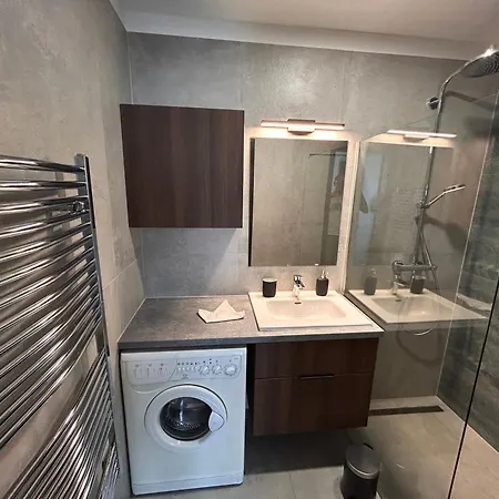 Almadi Apartament Balatonalmádi