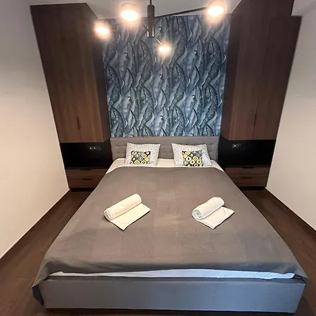 Apartment Almadi