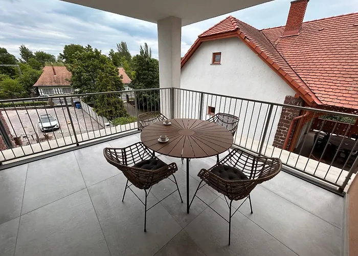 Almadi * Balatonalmádi