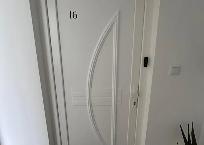 Appartement Almadi *