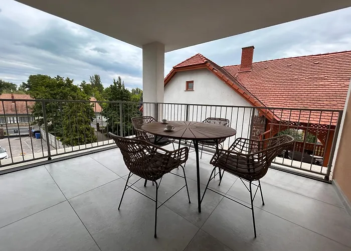 Almadi * Balatonalmádi